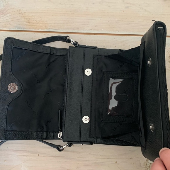 Calvin Klein Small Black Crossbody Bag - Picture 5 of 11
